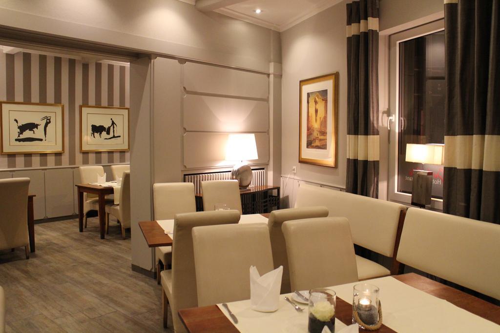 Hotel-Restaurant Grosse-Wilde บอททรอพ ภายนอก รูปภาพ