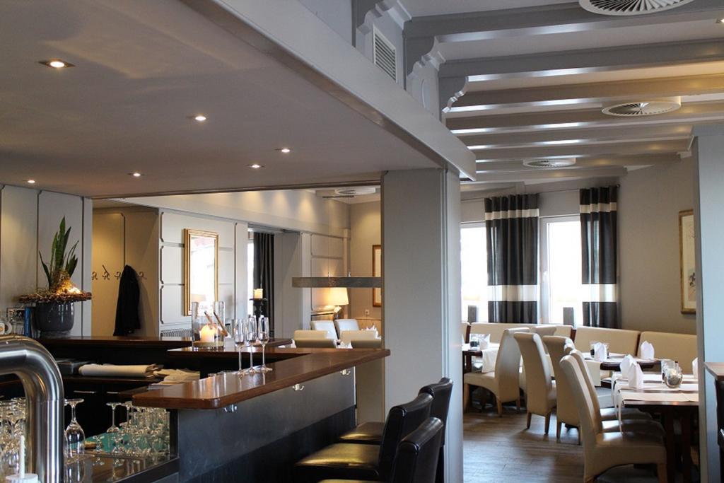 Hotel-Restaurant Grosse-Wilde บอททรอพ ภายนอก รูปภาพ