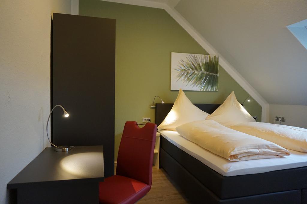 Hotel-Restaurant Grosse-Wilde บอททรอพ ภายนอก รูปภาพ