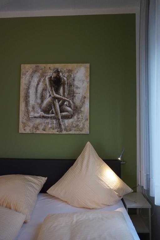 Hotel-Restaurant Grosse-Wilde บอททรอพ ภายนอก รูปภาพ