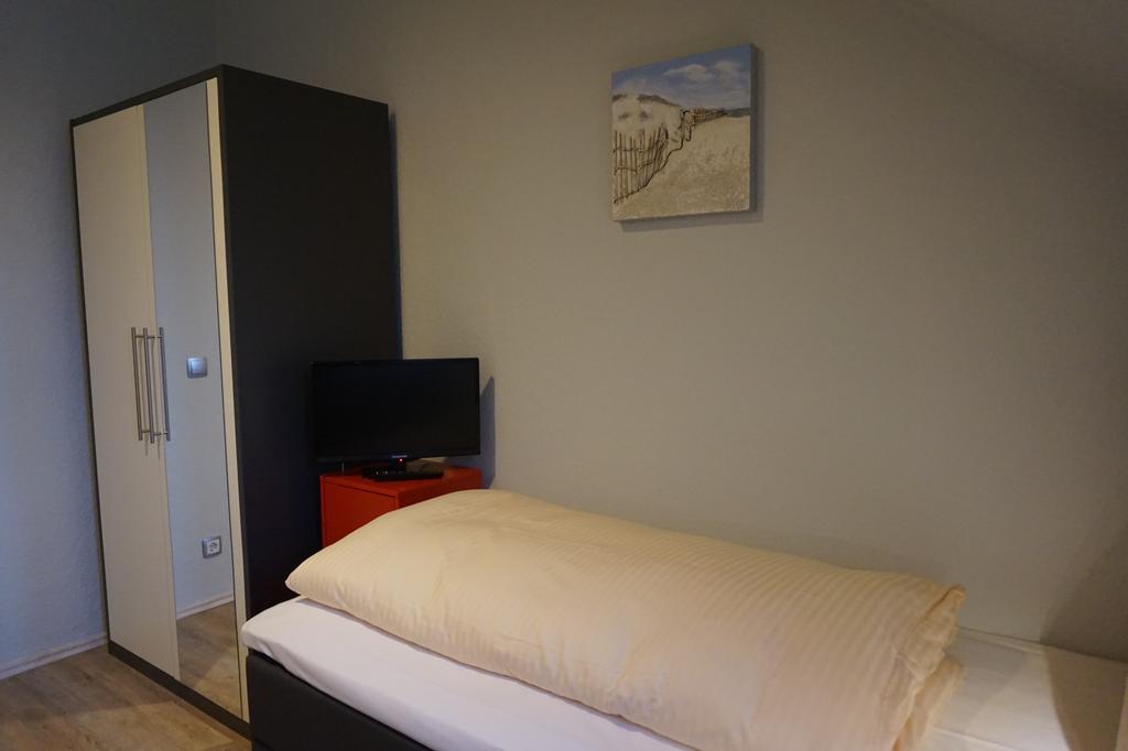 Hotel-Restaurant Grosse-Wilde บอททรอพ ภายนอก รูปภาพ